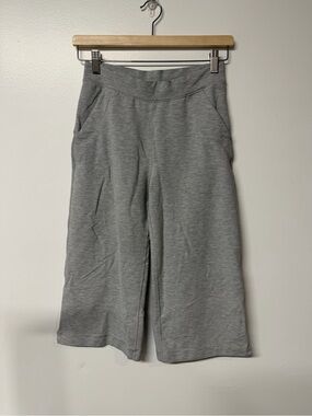 Ivivva Girls' Gray Wide-Leg Crop Sweatpants size 12